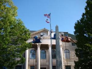 California Flag Flies on Old Courthouse!